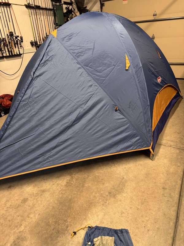 Coleman 4 Person Tioga Backpacker Camping Tent. Never Used gallery