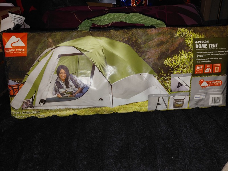 Ozark Trail WMT-1485 4-Person Dome Tent Green/Gray 84x102x50 1 Door