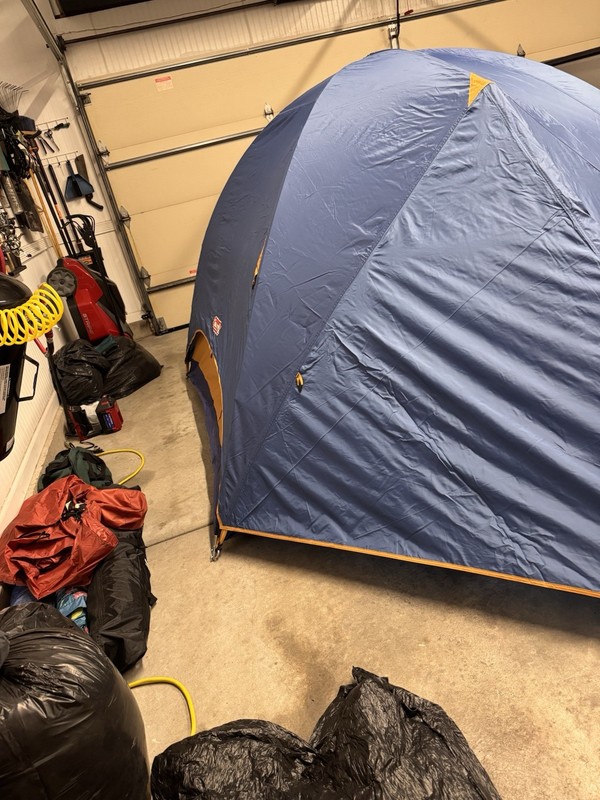 Coleman 4 Person Tioga Backpacker Camping Tent. Never Used gallery