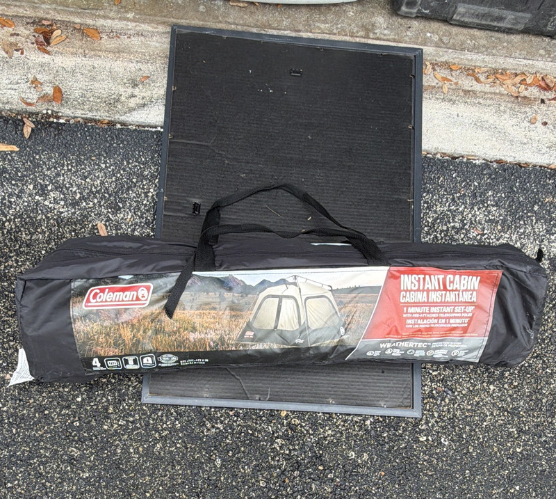 Coleman Instant Cabin 4-Person Tent 8×7 ft Instant Setup WeatherTec 4’11»