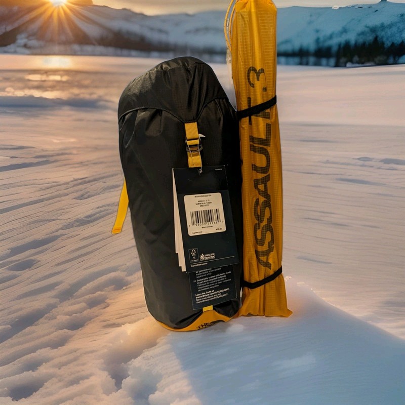 THE NORTH FACE Assault 3 FUTURELIGHT Tent Summit Gold 3+ Season NWT $900 Rtl