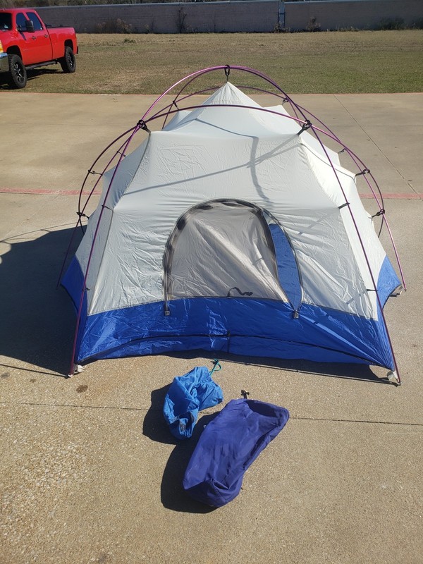 Sierra Design Blue/White Stretch Prelude 4-Person Coldweather High Altitude Tent
