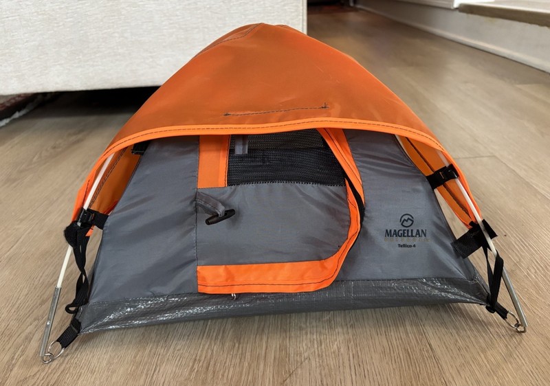 Rare Magellan Outdoors Tellico 4 Salesman Sample 14” Mini Tent Retail Complete