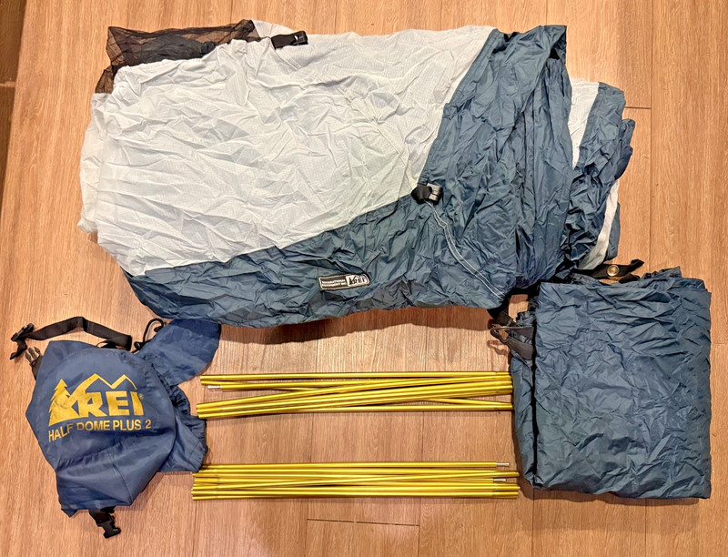 REI Half Dome 2 Plus 2 Person 3 Season Tent W/ Footprint No Fly Excellent Cond