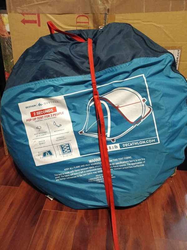 Decathlon Quechua, 3 Person, 2 Second Easy Waterproof Pop up Tent , Camping $199 gallery